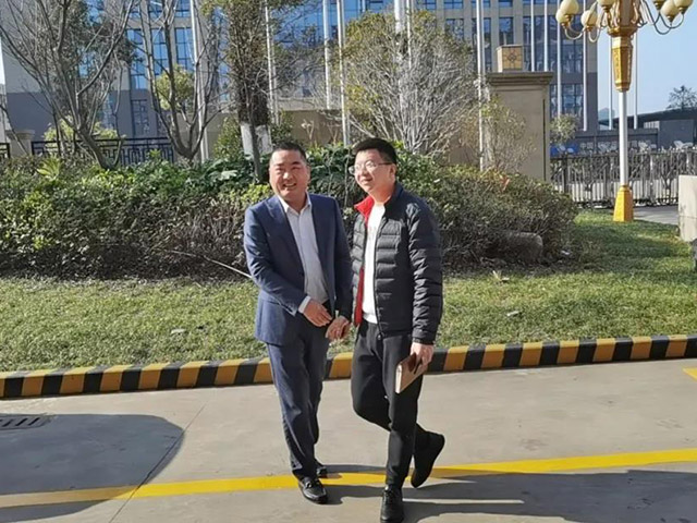 新春伊始，龍灣區(qū)空港管委會(huì)領(lǐng)導(dǎo)率隊(duì)蒞臨集團(tuán)走訪慰問